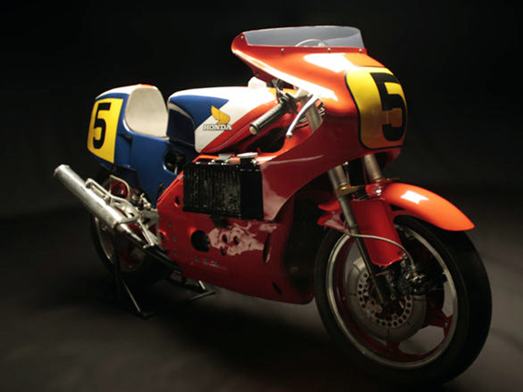 無冠のレーシングスピリットNR（RC40） -since 1992- - バイクの系譜