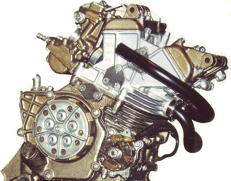 RC116エンジン