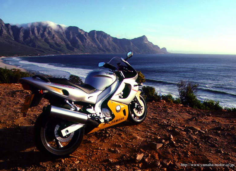 YZF600R ThunderCat(4WE） -since 1994- - バイクの系譜
